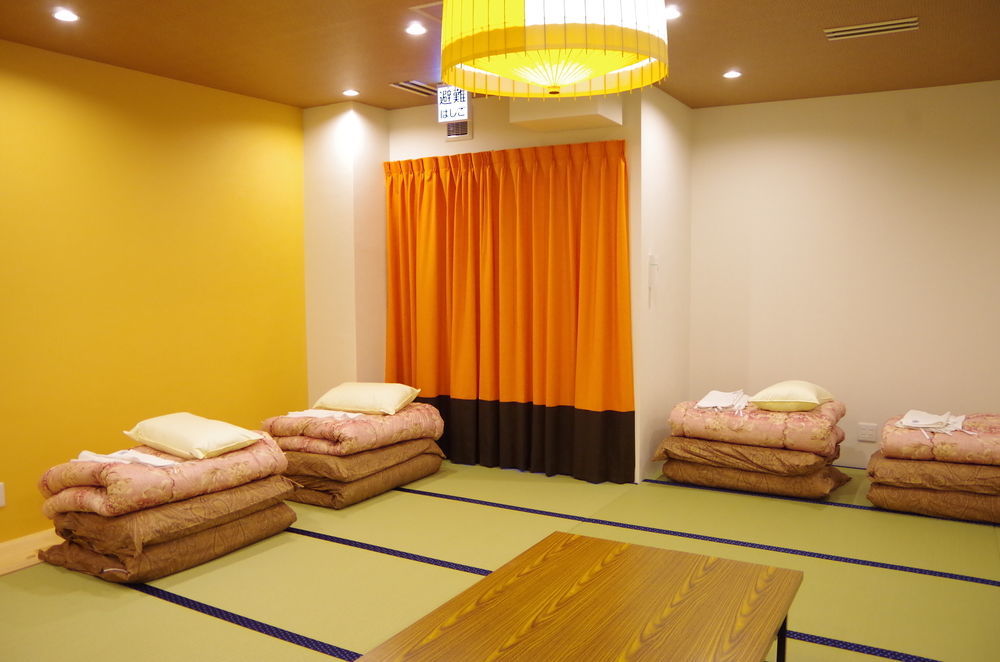 Hostel Wasabi Nagoya Ekimae Buitenkant foto