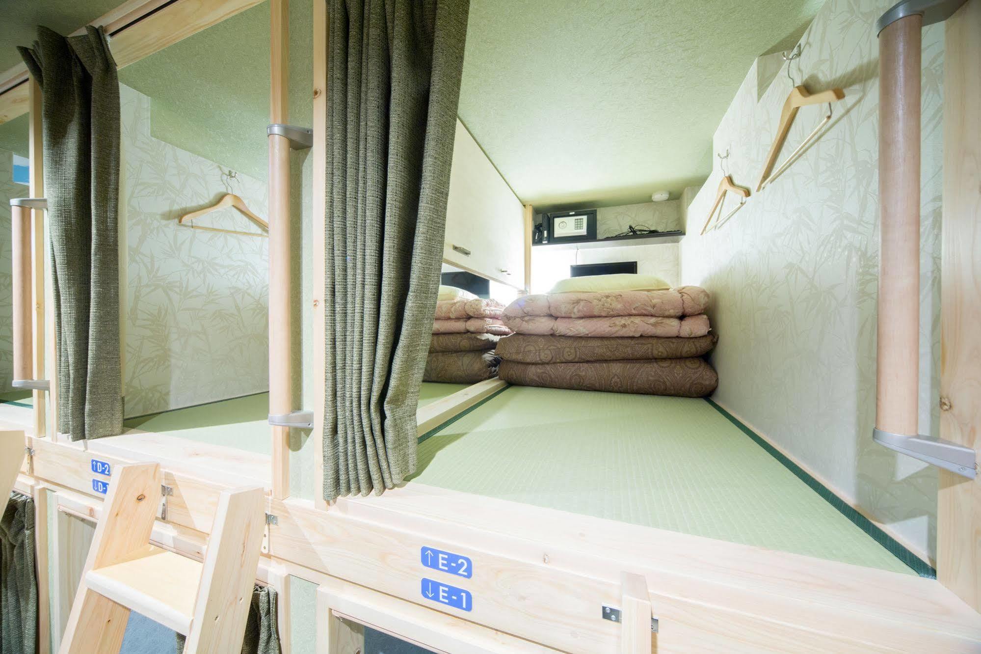 Hostel Wasabi Nagoya Ekimae Buitenkant foto