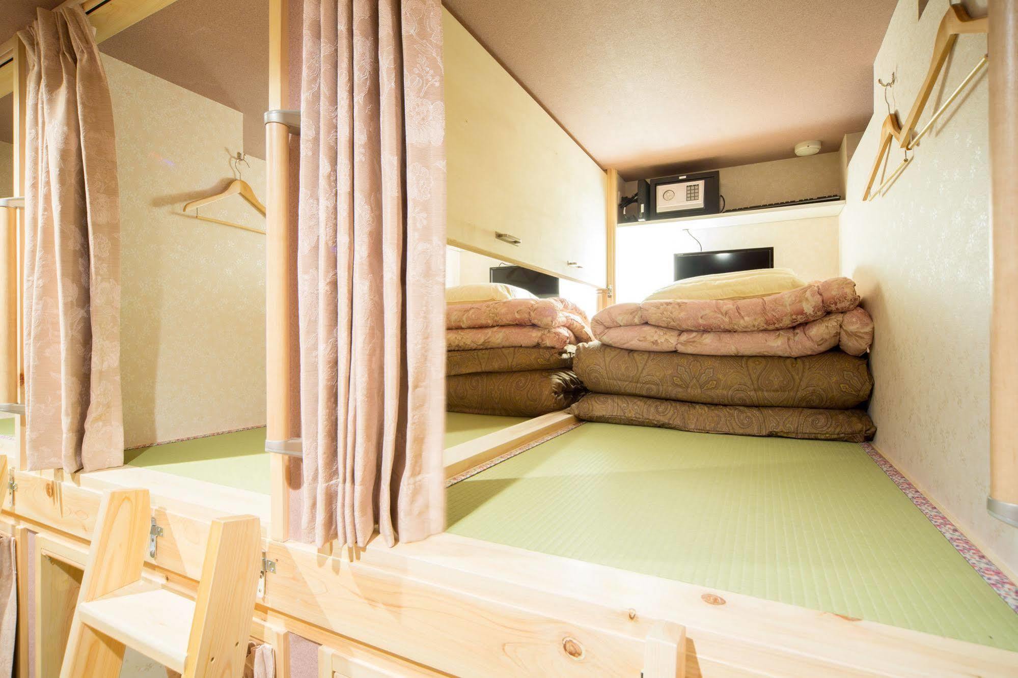 Hostel Wasabi Nagoya Ekimae Buitenkant foto